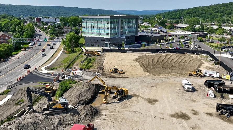 menard-construction