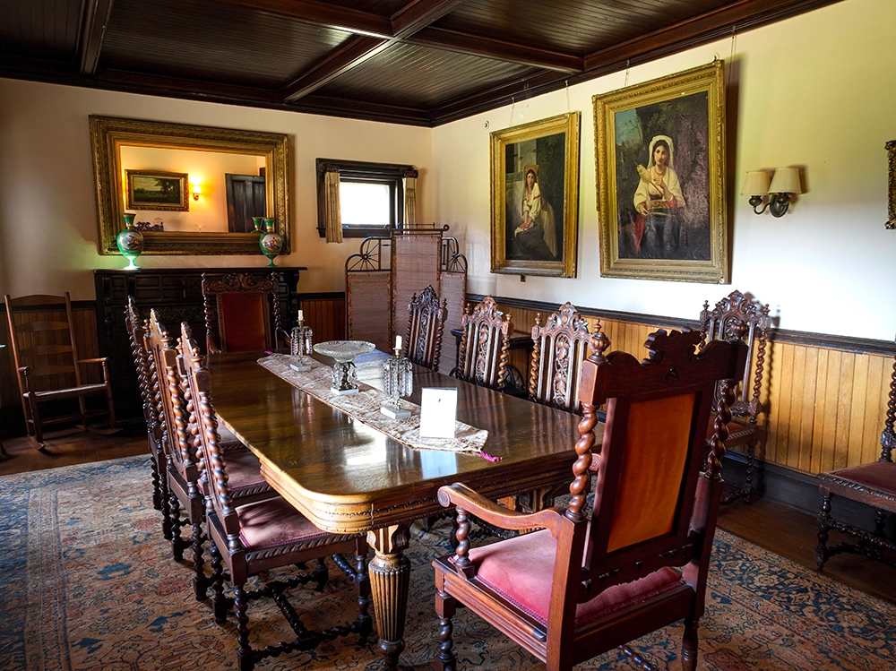 Quarry Farm Dining Room Dining Room at Mark Twain's Quarry Farm. Photography: Marc Croteau - Thirsty Fish